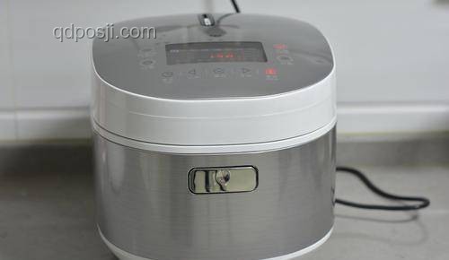 电饭煲的聪明秘密：解锁饭熟之谜🍚,电饭煲工作原理揭秘！