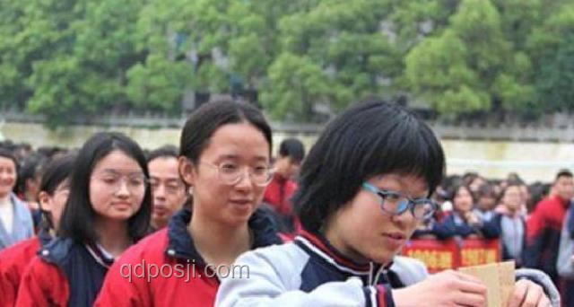 高考估分570+：追逐梦想还是听从父母？未来趋势洞察